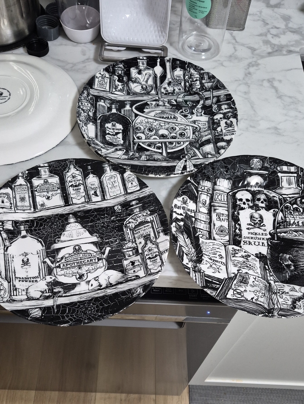 Black & White Apothecary Ceramic Plate Set - Royal Wessex England